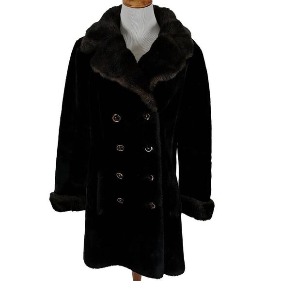 Vintage 1970s Double Breasted Black & Brown Faux Fur Coat | Borgazia by Fairmoor - Picture 7 of 13